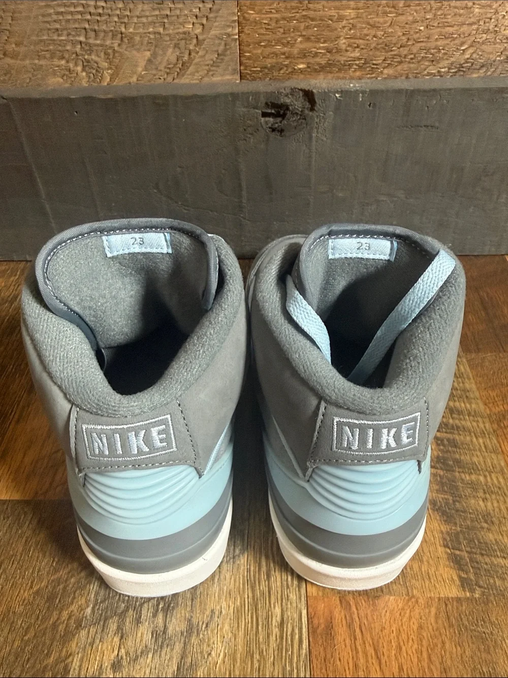 Air Jordan 2 Retro Stealth Ice Blue FB8871-041 Women’s Size 8.5 EU 40